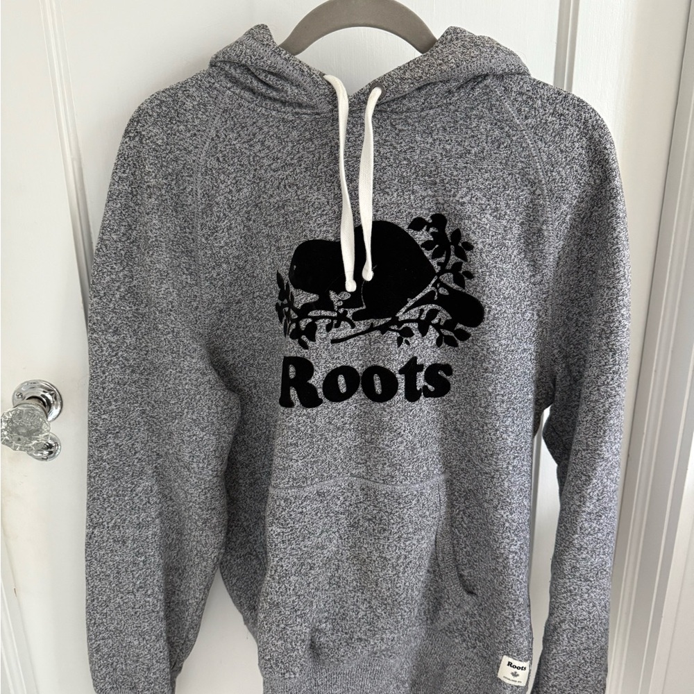 Roots Gray Sweater Soft Casual Design